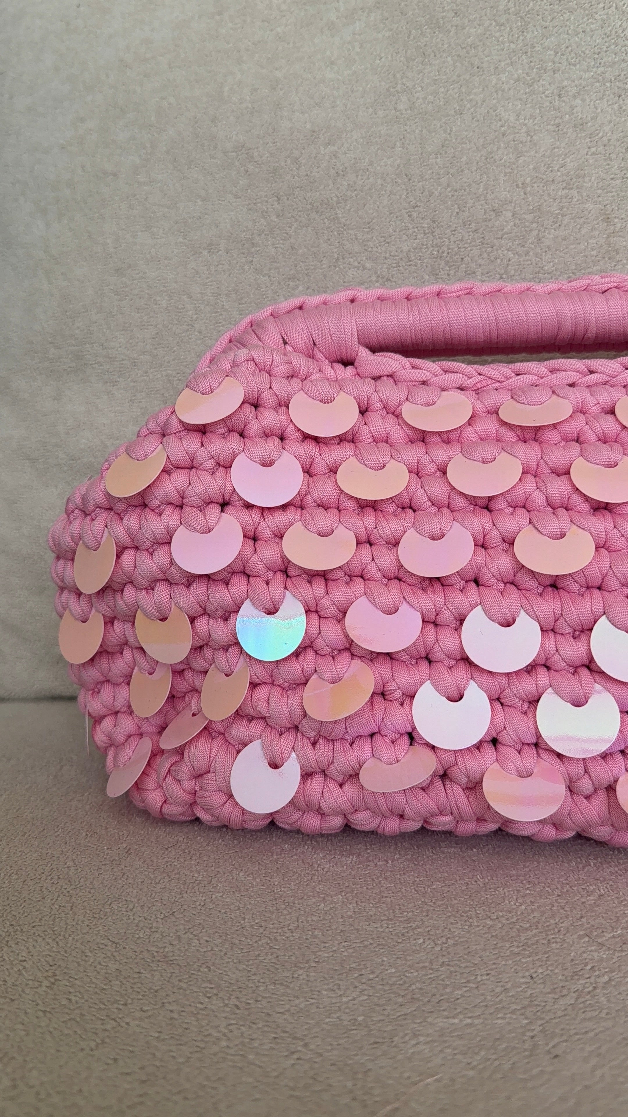 Pink palms clutch