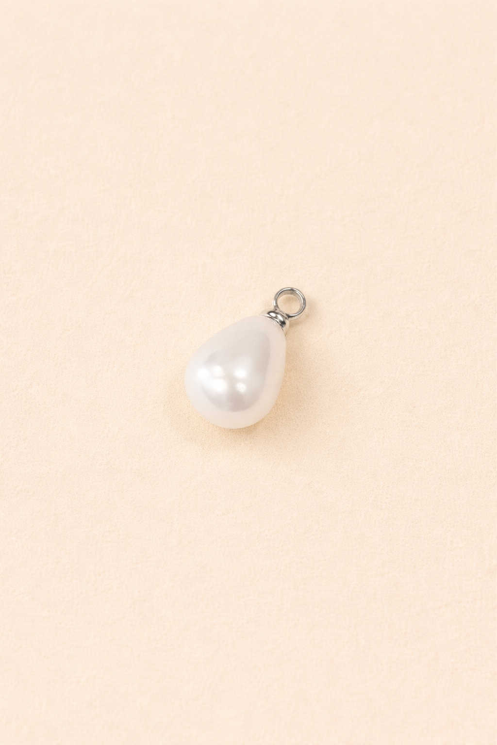 Pearl charm