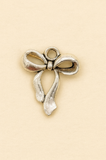 Bow charm