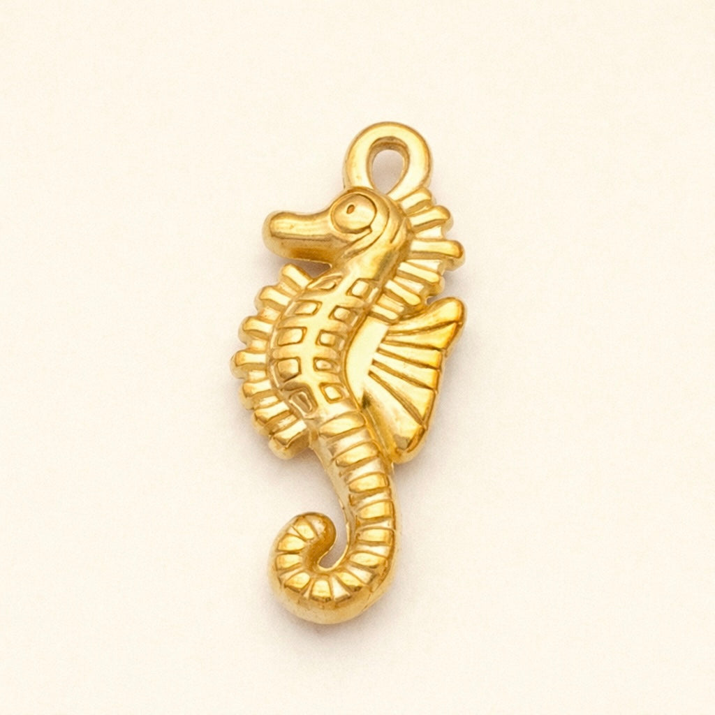 Sea horse charm
