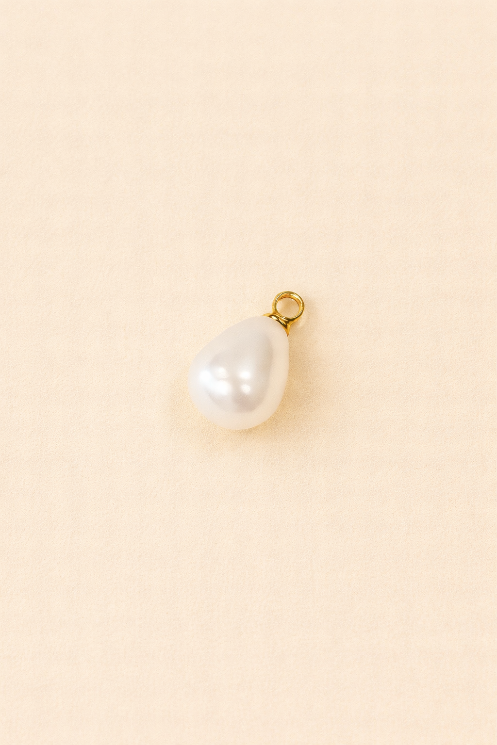 Pearl charm
